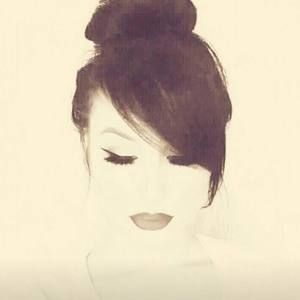 Meet your Posher, Nîna